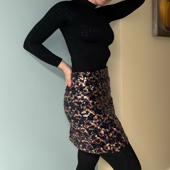 URBAN OUTFITTERS Women’s SEQUIN MINI SKIRT small Back Zipper - Picture 4 of 11